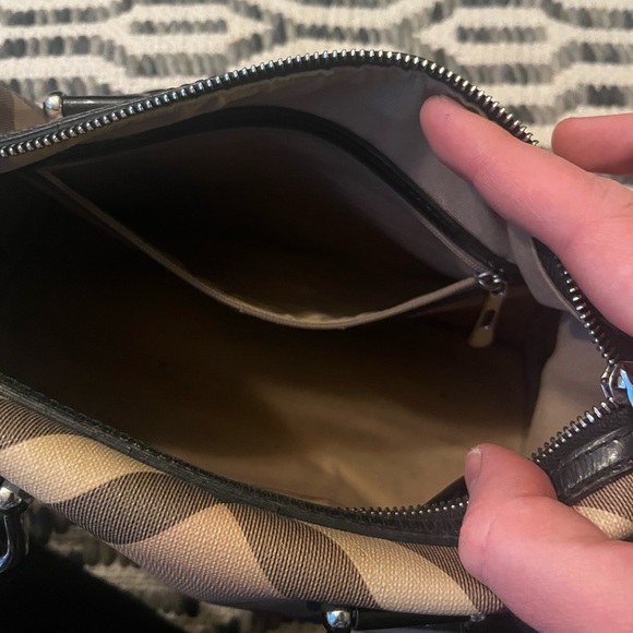 Burberry Checkered Purse - Authentic - Picture 4 of 5